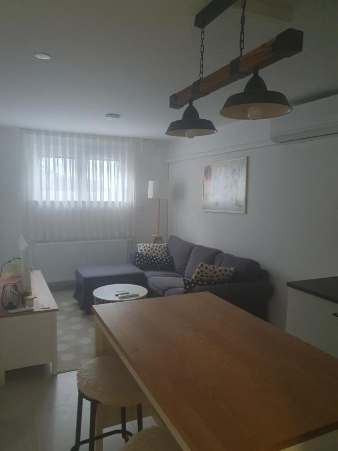 Cosy 35M2 Appartment ซาเกร็บ ภายนอก รูปภาพ